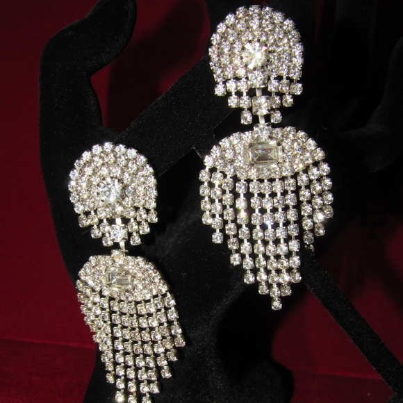 NWT Capri Chandelier Rhinestone Drop Earrings VTG - Picture 6 of 8